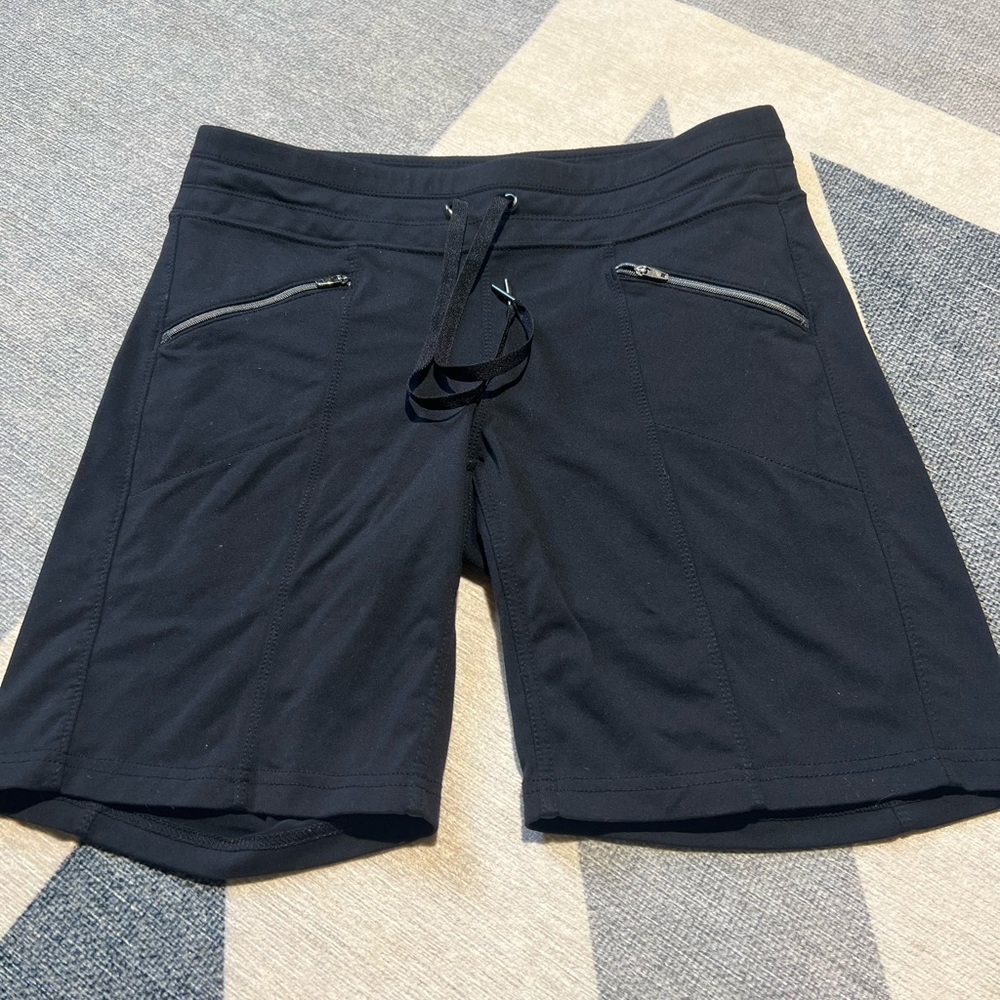 Athleta Metro Bermuda Shorts - Size S Black